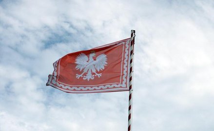 Chorągiew Rzeczypospolitej byłaby eksponowana m.in. na dachu Pałacu Prezydenckiego