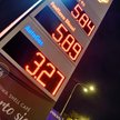Kierowcy stosują kilka trików, by oszczędzić na paliwie
