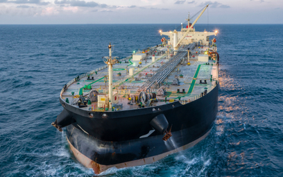 Konwój z ropą z Rosji do Chin ugrzązł w Kanale Sueskim