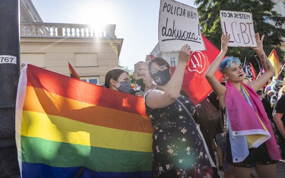 Warszawscy adwokaci o zatrzymaniach podczas protestów po aresztowaniu "Margot"