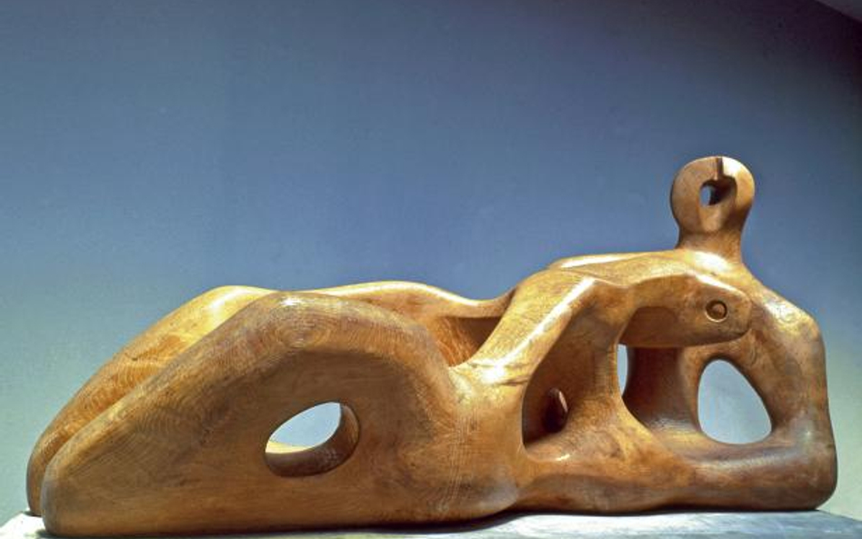 „Reclining Figure” (Odpoczywa-jąca postać), 1939 r., drewno