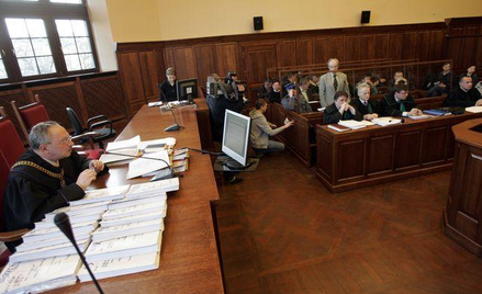 Lekarze sądowi i e-sąd jeszcze nie teraz