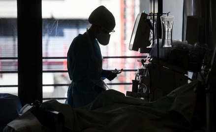 Niemcy: Rośnie dobowa liczba nowych przypadków koronawirusa