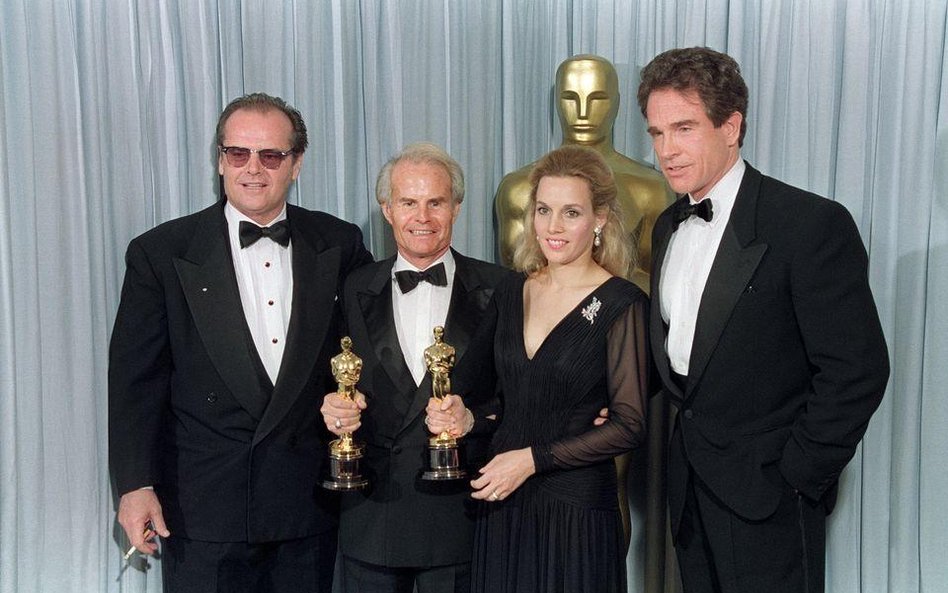 Producent Richard Zanuck i jego żona Lili Zanuck (w środku), po lewej stronie Jack Nicholson, Warren