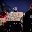 Sondaż: Czy Polacy popierają protesty przeciwko wyrokowi TK ws. aborcji?