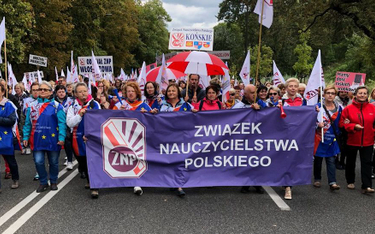 Dwadzieścia tysięcy protesujących w Warszawie
