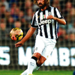 Andrea Pirlo od zawsze był uważany za specjalistę od rzutów wolnych. W Serie A zdobył w ten sposób j
