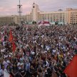 Irena Lasota: Pomagać Białorusi, a nie uczyć