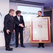 Grzegorz Hajdarowicz, prezes Grupy Gremi, do której należy „Rzeczpospolita", wręczył prezydentowi Ko