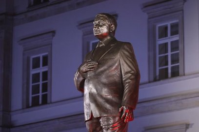 Pomnik Lecha Kaczyńskiego w Warszawie