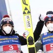 Dawid Kubacki (z lewej) broni zwycięstwa sprzed roku, Kamil Stoch turniej wygrywał dwukrotnie. Obaj 