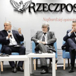 Rosja, ponosząc konsekwencje międzynarodowych sankcji za aneksję Krymu, stara się chronić wydatki ob