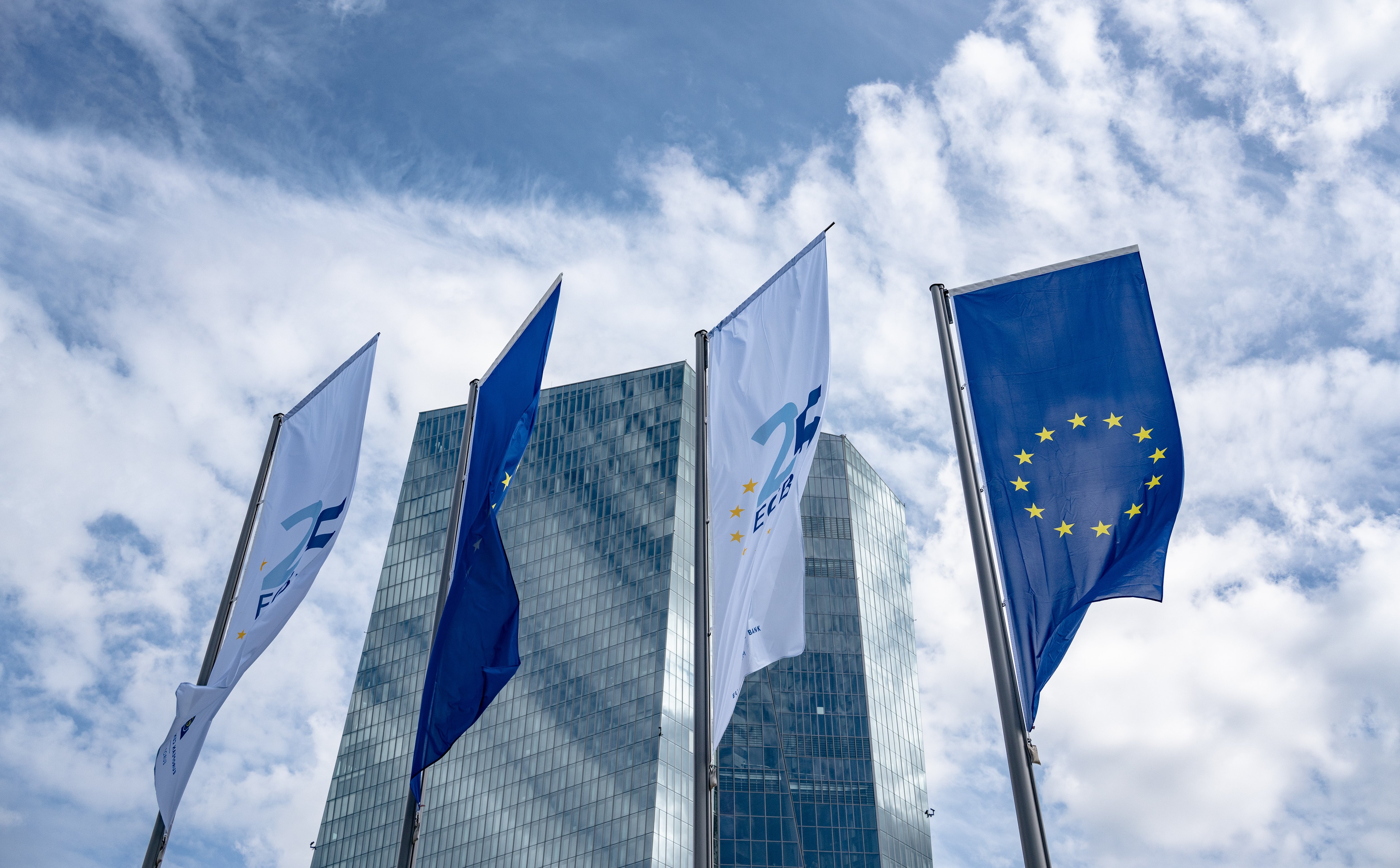 Droższe złoto pokrywa zmiany aktywów EBC