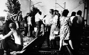 Protestujący w dniu 25 czerwca 1976 r. mieszkańcy Ursusa