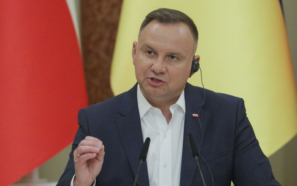 Prezydent Andrzej Duda w Kijowie na wspólnej z prezydentem Ukrainy Wołodymyrem Zełenskim konferencji