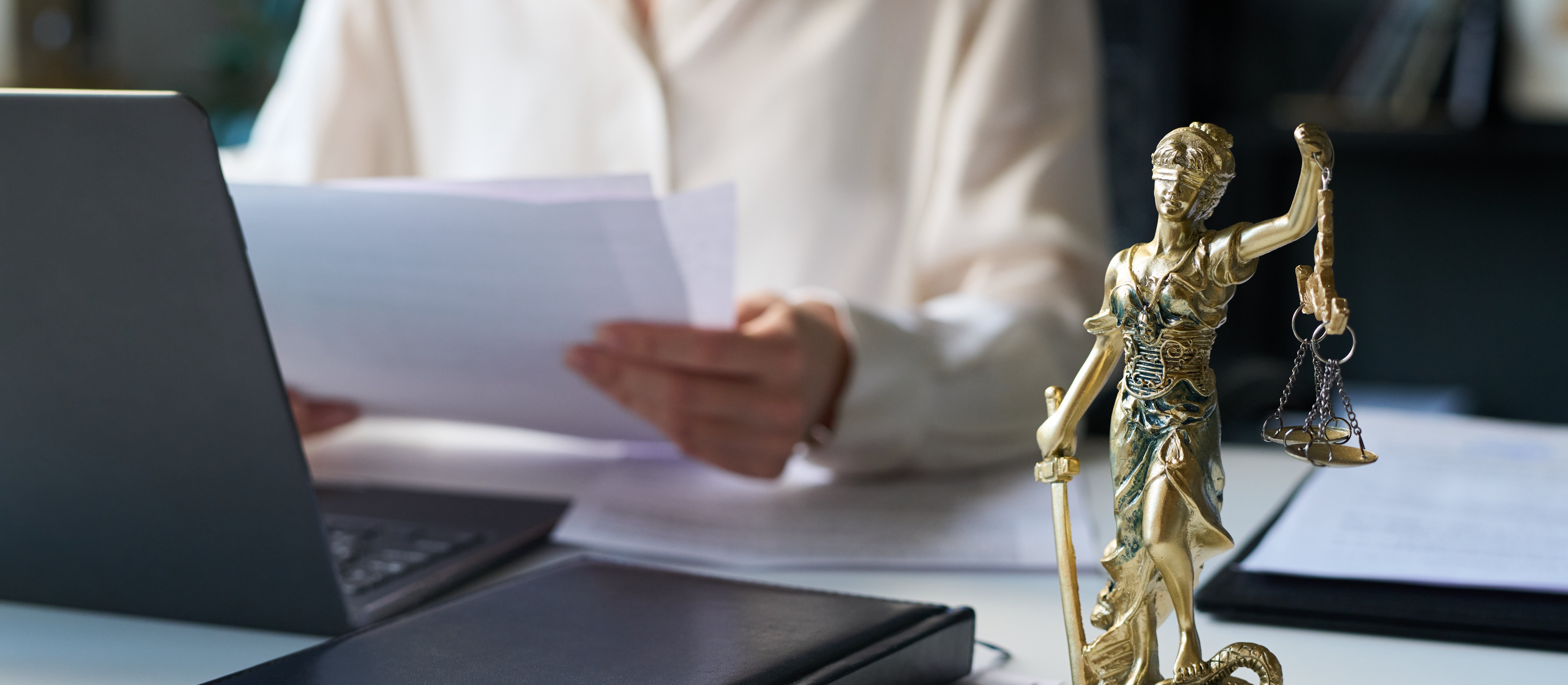 Sąd o bezpłatnej pomocy prawnej. Przynależność do izby ma znaczenie