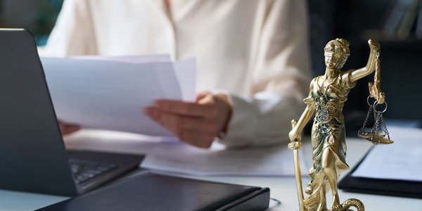 Sąd o bezpłatnej pomocy prawnej. Przynależność do izby ma znaczenie