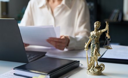 Bezpłatna pomoc prawna. Sąd: izba może pominąć prawnika spoza własnej listy