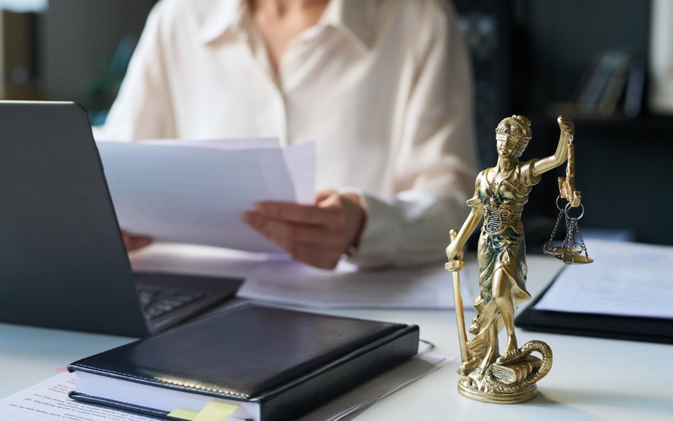 Sąd o bezpłatnej pomocy prawnej. Przynależność do izby ma znaczenie