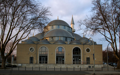 Niemcy: 12-osobowa grupa planowała ataki na meczety