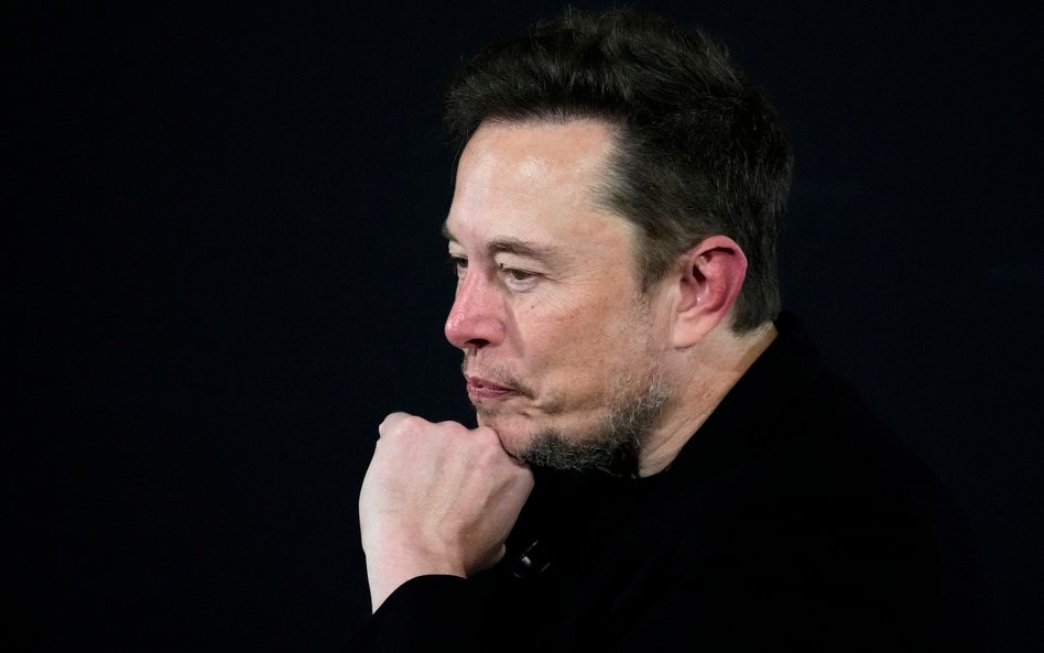 Elon Musk kasuje tweety, w których atakował MacKenzie Scott, byłą żonę Bezosa