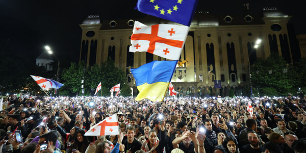 Unia Europejska zamrozi wniosek akcesyjny Gruzji? Tbilisi przed wyborem między UE a Rosją
