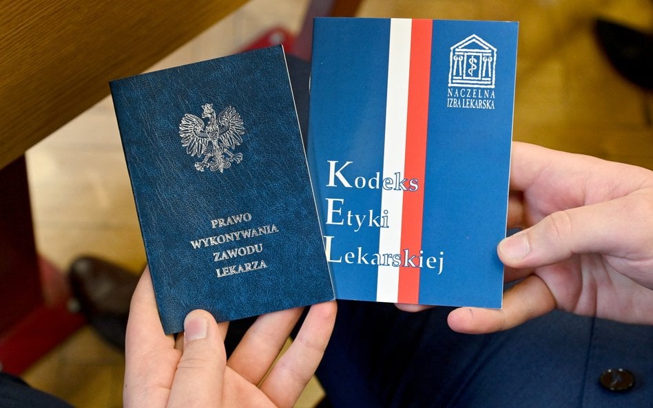 Kierunek lekarski na Uniwersytecie im. Adama Mickiewicza w Poznaniu chce studiować ponad 1,3 tys. os