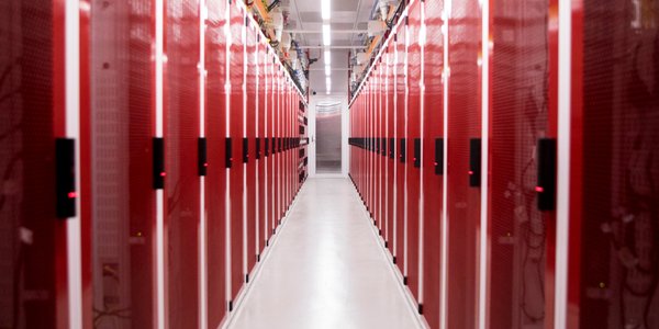 Polska dołącza do unijnego programu Gigafabryk AI — rząd przyjął uchwałę