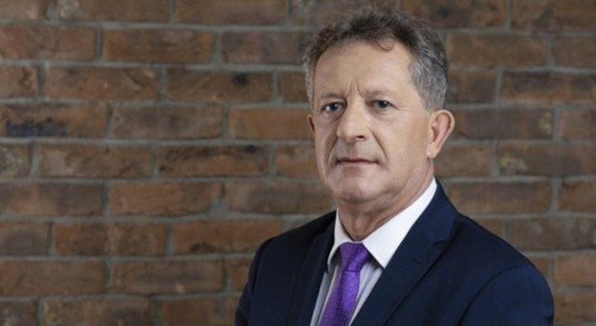 ...oraz Arturowi Michałowskiemu, p.o. prezesa Tauronu, najbardziej zależało na jak najszybszym wydzi