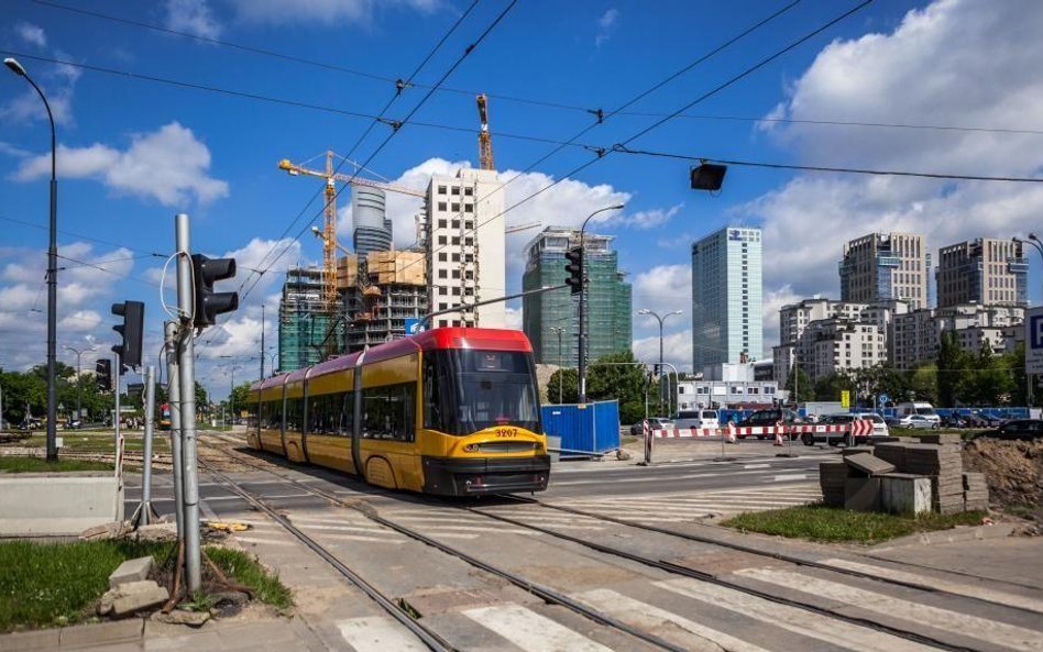 Politycy chcą zmienić wynik megaprzetargu na tramwaje