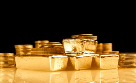Polacy uciekając przed inflacją kupują złoto. Dilerzy biją rekordy