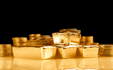 Polacy uciekając przed inflacją kupują złoto. Dilerzy biją rekordy