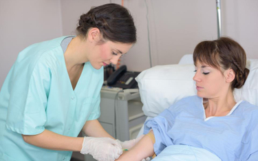 Będą ułatwienia dla zatrudniania pielęgniarek z Ukrainy w Polsce