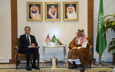 Sekretarz stanu Antony Blinken spotyka się z ministrem spraw zagranicznych Arabii Saudyjskiej księci