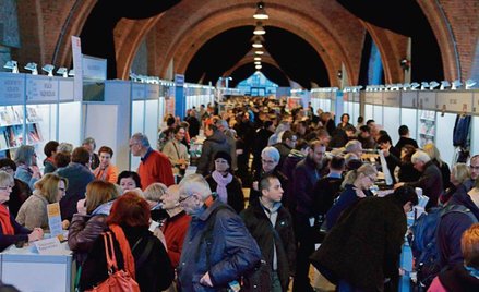 Historia sprzedaje się dłużej