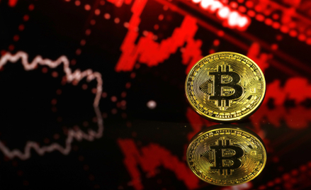 Notowania bitcoina w ostatnim czasie zniżkują, ale wcale nie musi to oznaczać przeceny kopalni krypt