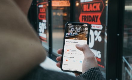 Mniejsze sklepy i niezależni sprzedwcy coraz częściej rezygnują z udziału w Black Friday.