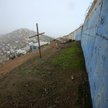 Pueblo za wysokim murem
