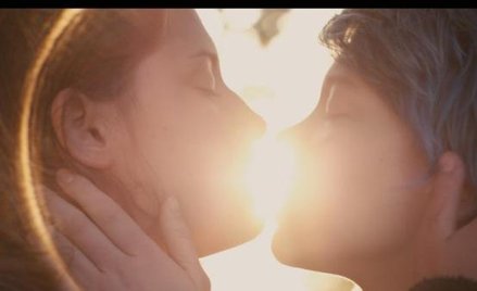 „Życie Adeli. Rozdział 1 i 2"