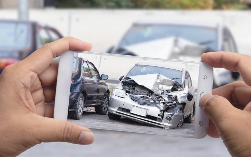 Nowe technologie są bardzo przydatne przy likwidacji szkód. Aplikacje mobilne umożliwiają klientom p