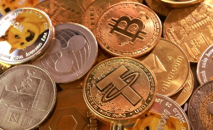 Organy nadzoru finansowego USA i UE łączą siły, aby mieć na oku stablecoiny