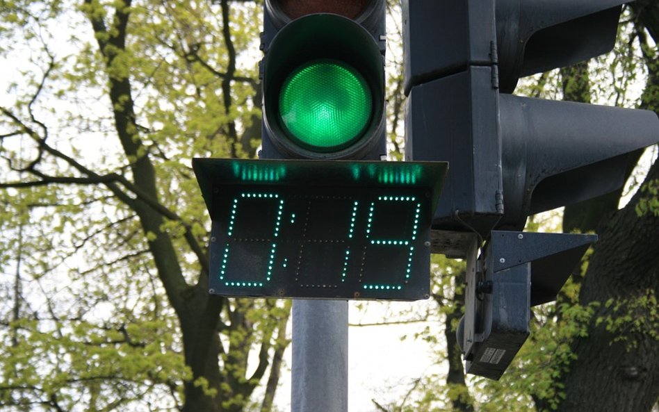 Na drogach pojawią się wyświetlacze czasu