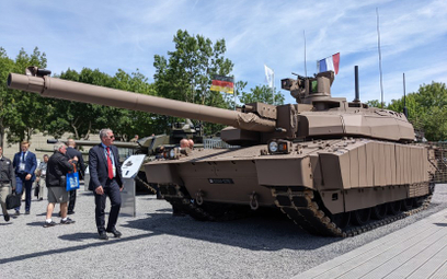 Czołg Leclerc rénové prezentowany na Eurosatory 2022.
