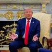 Donald Trump podczas spotkania z prezydentem Korei Południowej Lee Jae Myungiem w Gabinecie Owalnym 