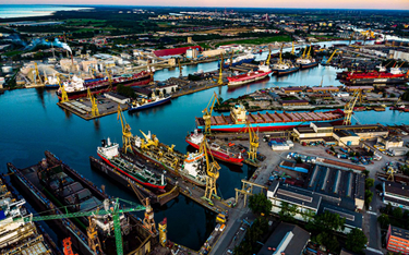 Gdańsk zaostrza walkę o kontenery na Bałtyku