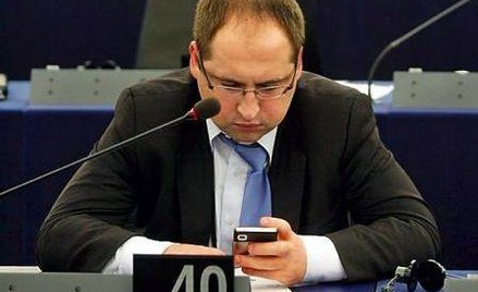 Kluzik-Rostkowska postępuje jak Kaczyński