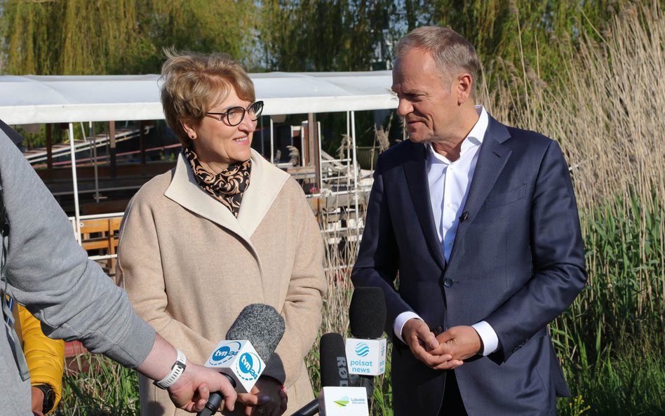 Marszałek Elżbieta Anna Polak podczas piątkowej wizyty Donalda Tuska w Lubuskiem