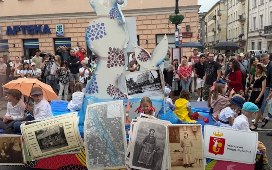 Swoje syrenki przygotowały różne dzielnice, m.in. Praga-Południe