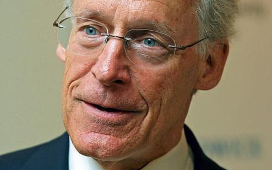 Robson Walton, przewodniczący rady dyrektorów koncernu Wal-Mart, zapowiada, że korupcyjne praktyki z