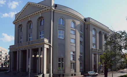 Trzaskowski pod Jasną Górą na ratunek Ateneum
